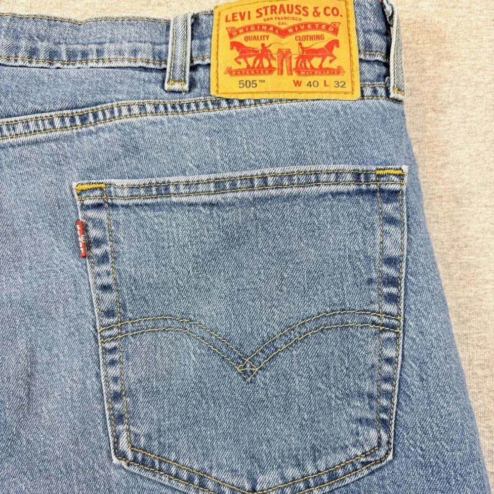 Levi's 505 Regular Fit Jeans Mens 40x32 Blue Straight Leg Denim Medium Wash
